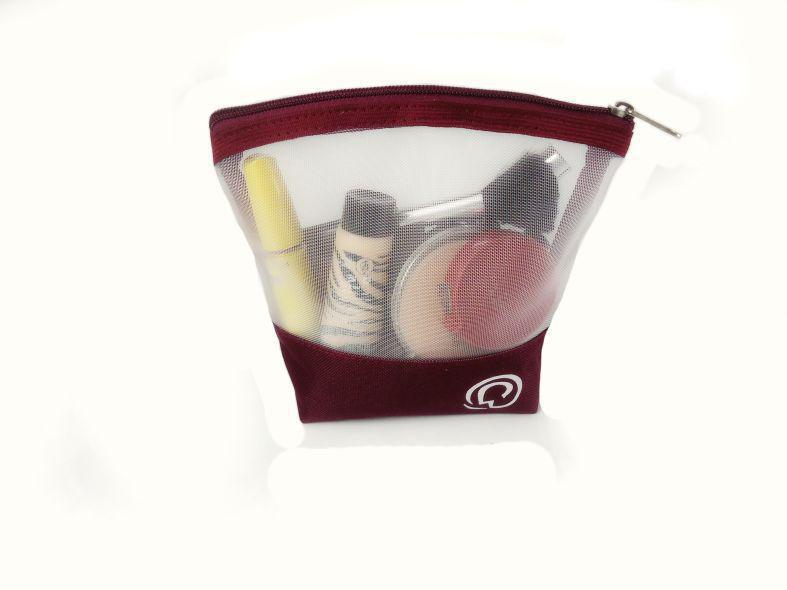 76 - NECESSAIRE EM POLYESTER 600 E TELA DECORATIVA